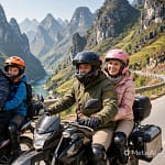 Boucle de Ha Giang sans permis international moto : Est-ce possible ? La réponse honnête d'un guide local Pourquoi louer une moto pour faire la boucle de Ha Giang ? Le guide honnête d'un guide francophone local